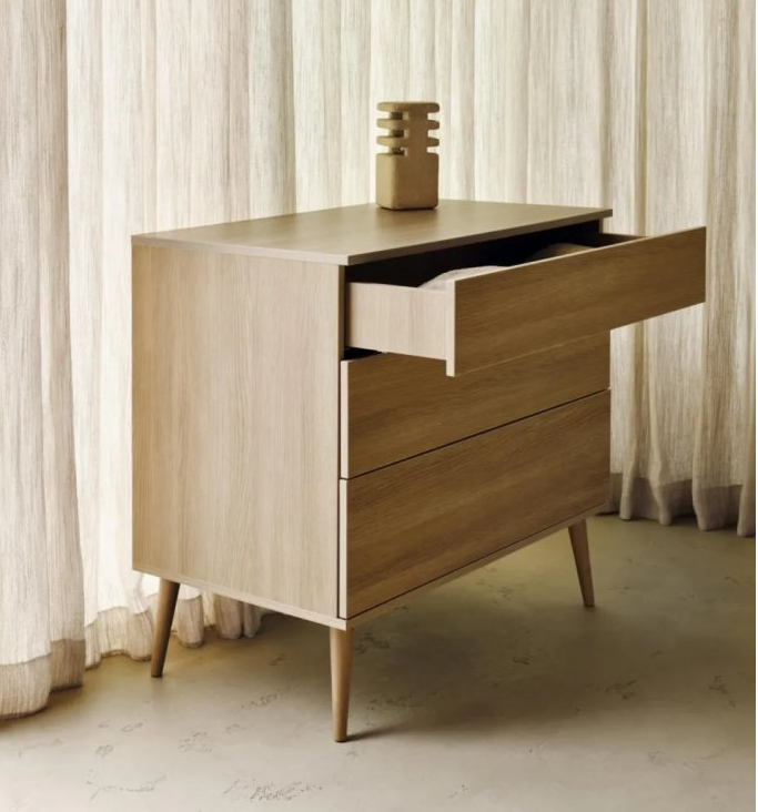 Detská prebaľvoacia komoda - bezpečnosť a elegancia